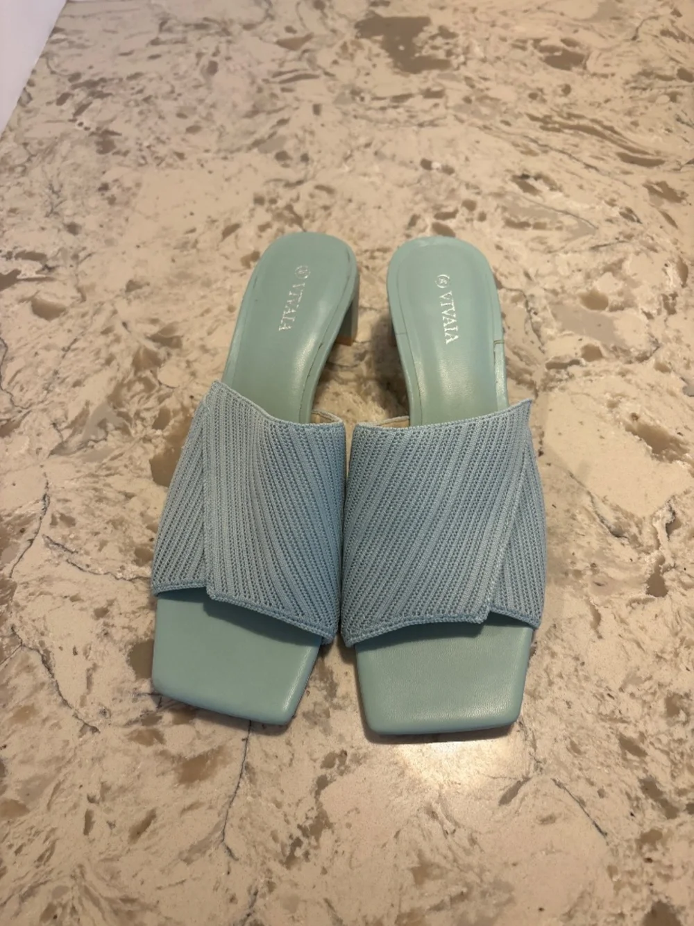 Women’s Vivaia Light Jade Sandals Knit Upper Block Heel Sz 39
